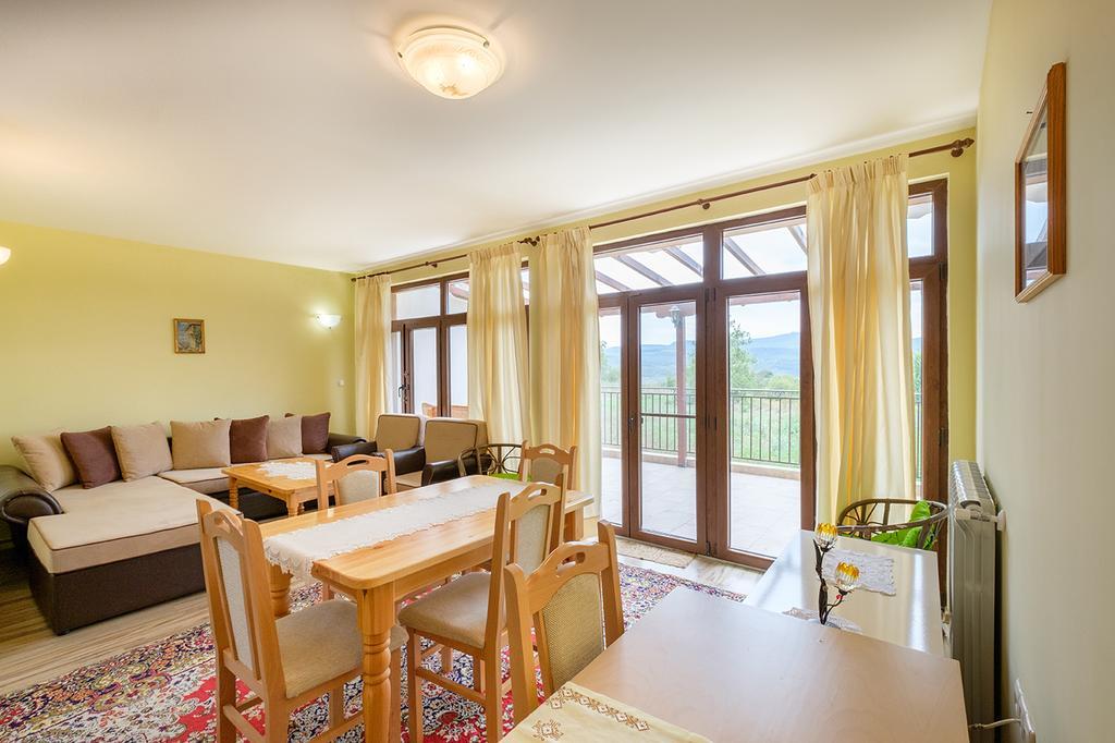 Guesthouse Gostilitsa Exteriér fotografie
